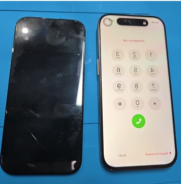 松戸市からお越しのiPhone(アイフォン)16　画面割れ修理!!【スマホ修理工房　ファミリかしわ店】